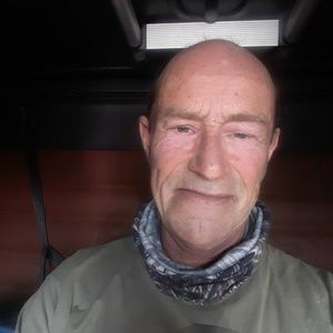 Meet your Posher, Dennis